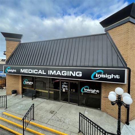 Edmonton Sign Company: Decals, Banners & Digital .